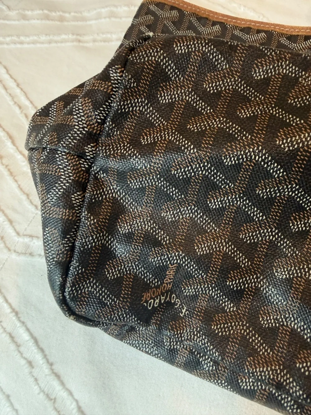 Authentic GOYARD ST. LOUIS TOTE PM, Black and Tan - Picture 8 of 15